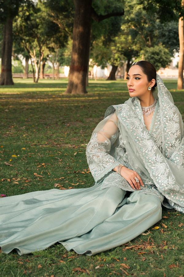 Ayzel | Pehli Nazar Wedding Formals | SULTANA - Waniyas