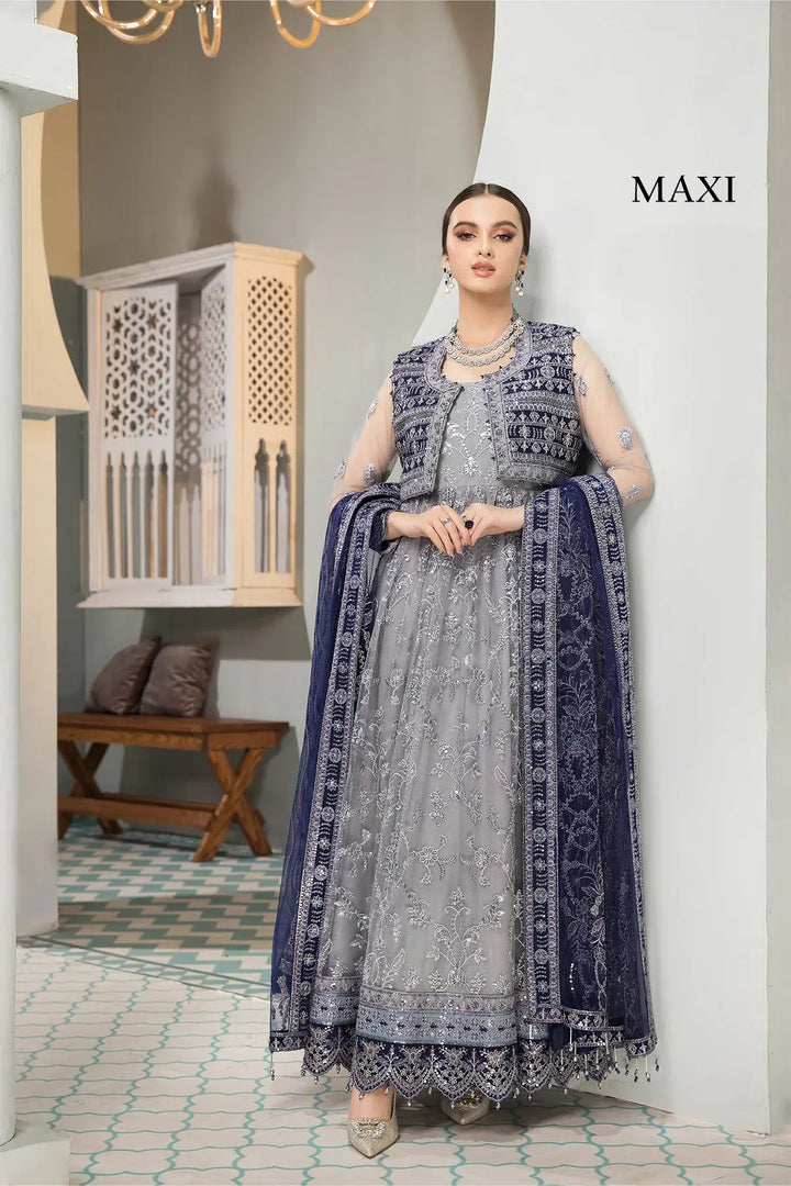 Alizeh | Formals Collection | Aks - Waniyas