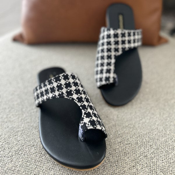 Classic Houndstooth Slides - Waniyas