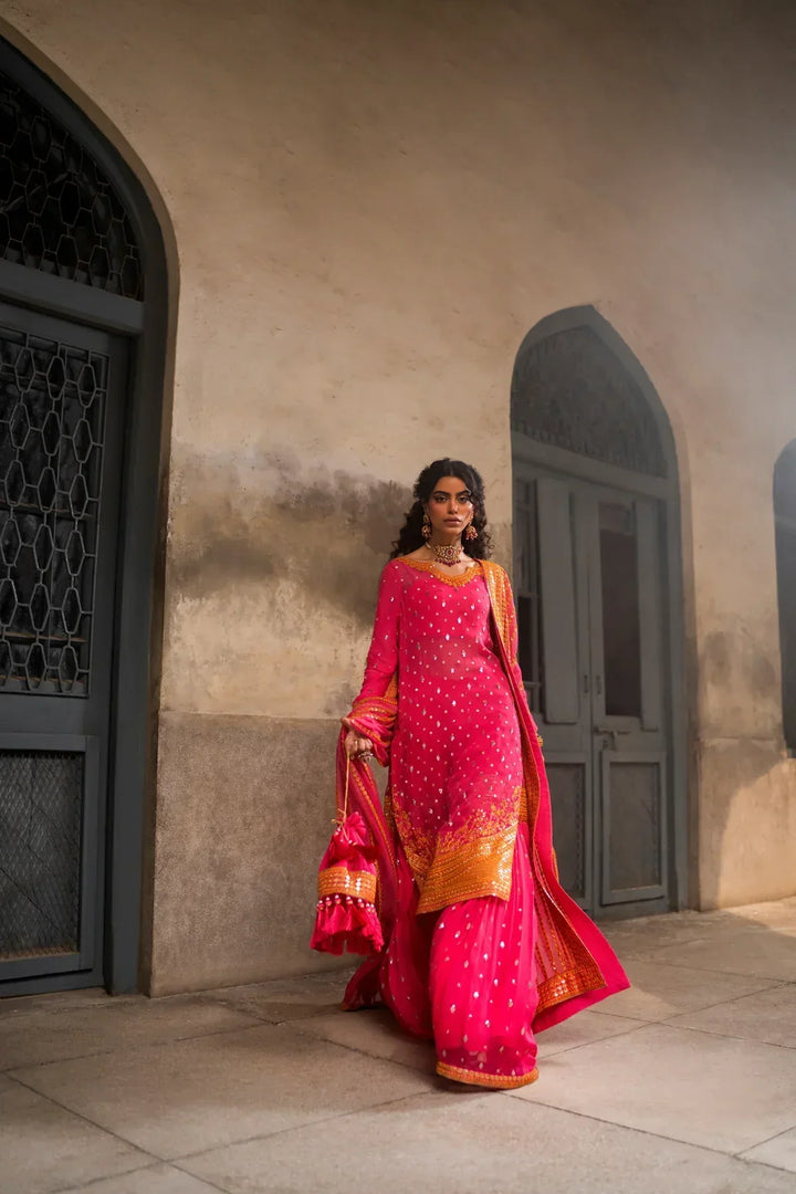 Erum Khan | Mannat Formals | Rangoli - Waniyas