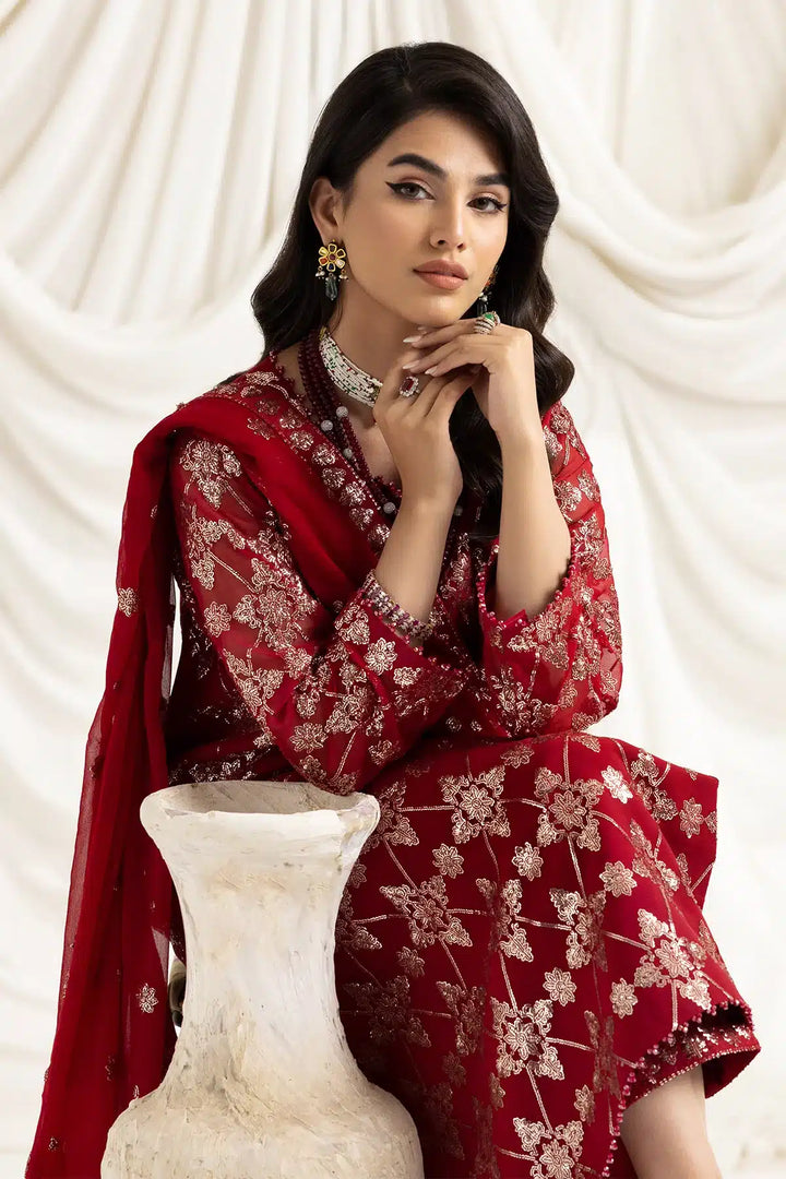 Alizeh | Dua Formals 23 | DUA-V02D02A-ALARA(RED) - Waniyas