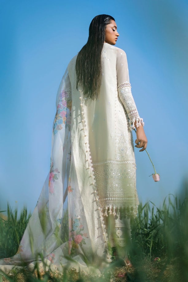 Sana Safinaz | Luxury Lawn Collection | 005A - Waniyas