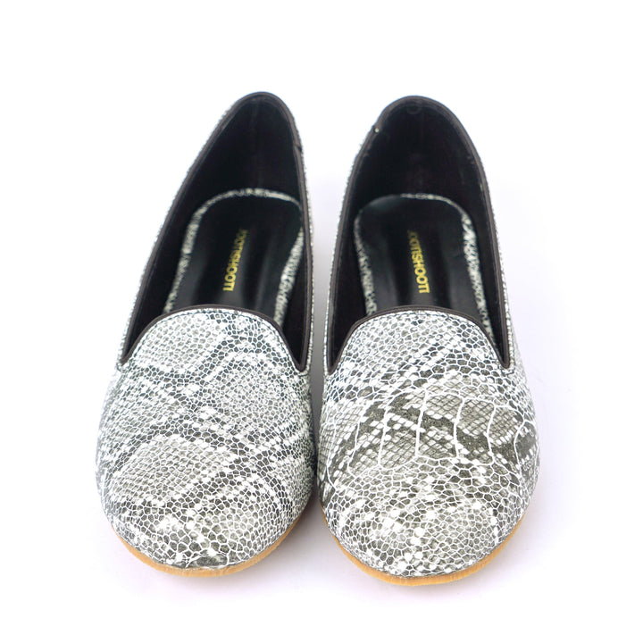 Monochrome Textured Loafers - Waniyas